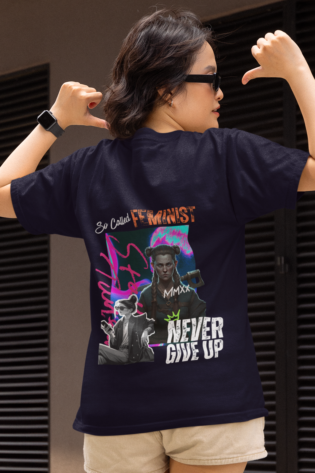 Never Give Up - Powerful Feminist Oversized T-shirt